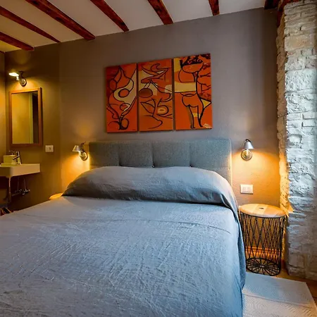 Apartment Art & Design